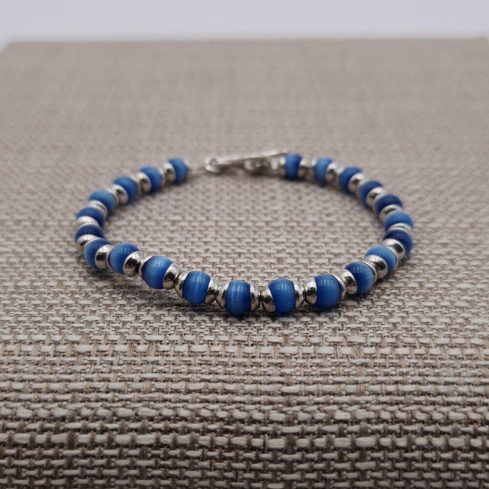 8 Inch Sterling Silver Blue Cat's Eye Stones Bracelet B423